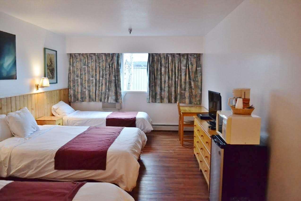 Canadas Best Value Inn- Riverview Hotel Γουάιτχορς Εξωτερικό φωτογραφία
