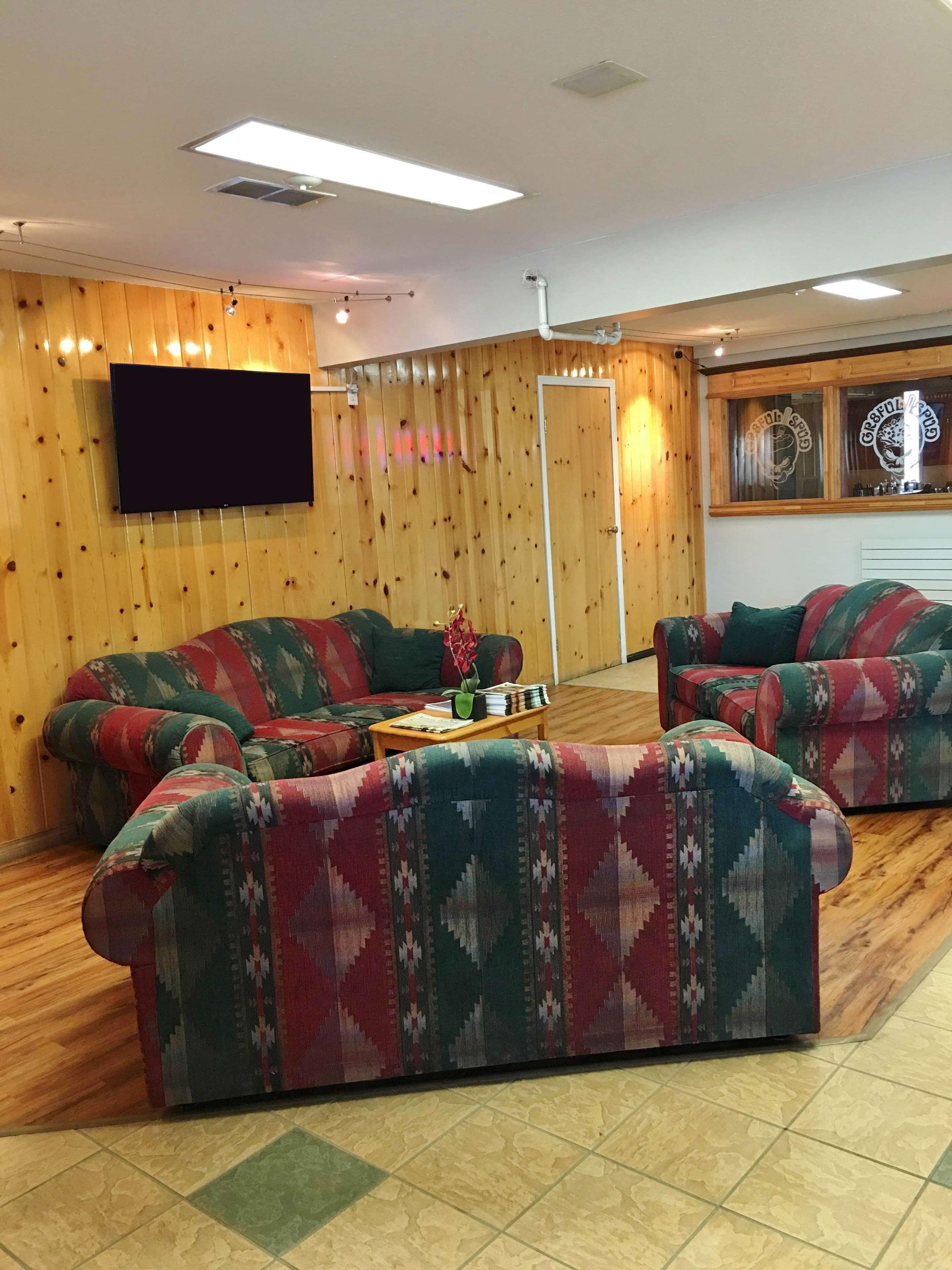 Canadas Best Value Inn- Riverview Hotel Γουάιτχορς Εξωτερικό φωτογραφία